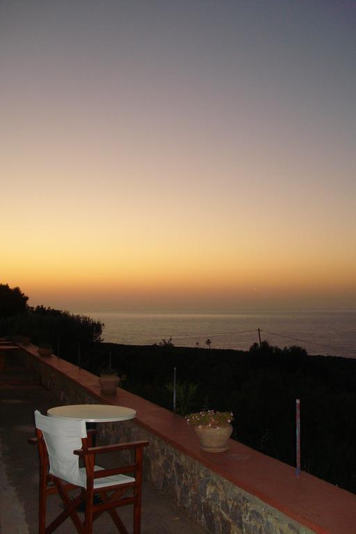 מלון דירות Theodosia